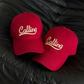 Basecaps besticken lassen | Individuelle Stickerei